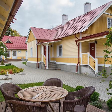 Posti Hostel Kärdla 外观 照片