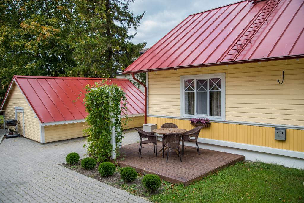 Posti Hostel Kärdla 外观 照片