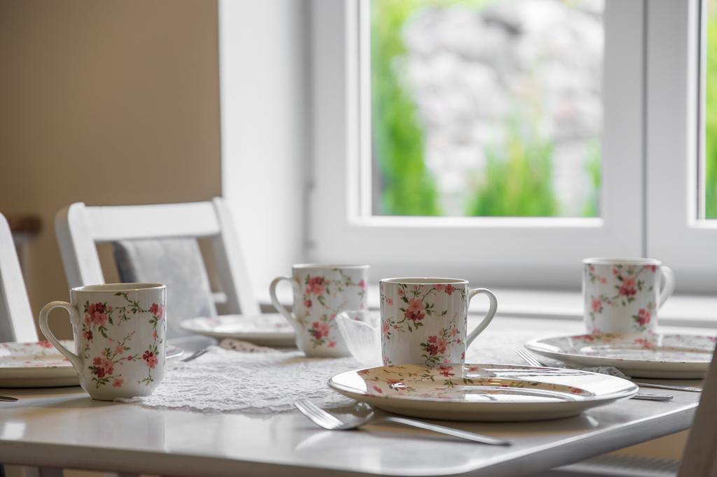 Posti Hostel Kärdla 外观 照片