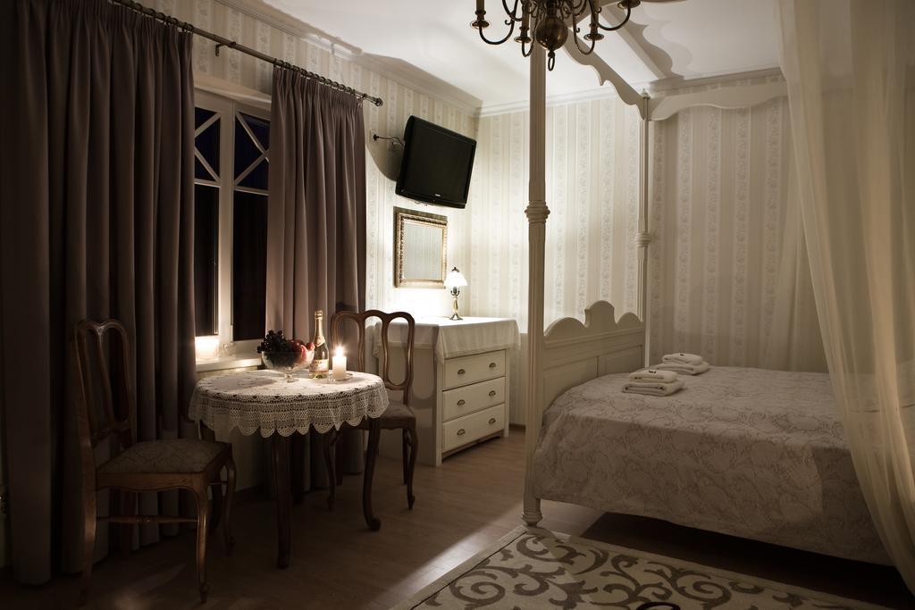 Posti Hostel Kärdla 外观 照片