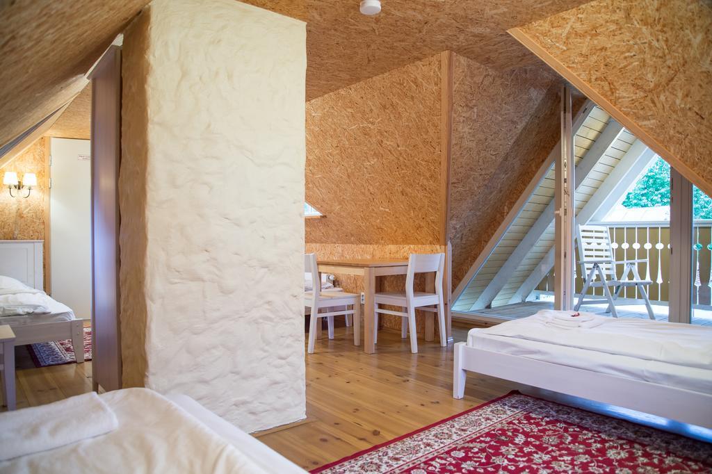 Posti Hostel Kärdla 外观 照片