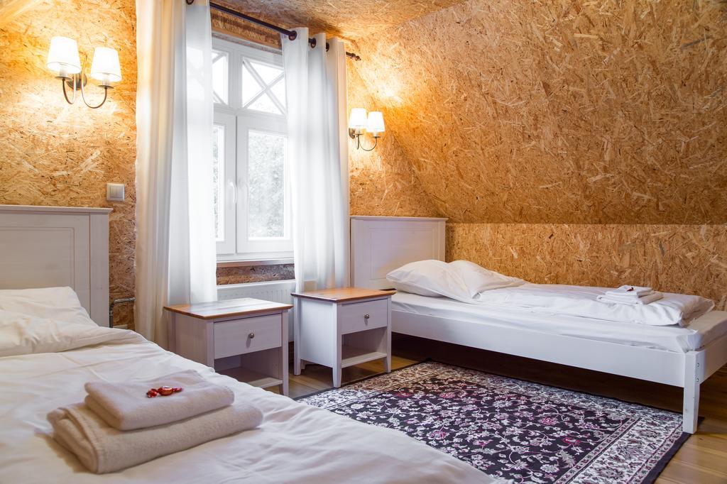 Posti Hostel Kärdla 外观 照片