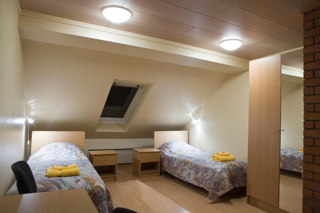 Posti Hostel Kärdla 外观 照片